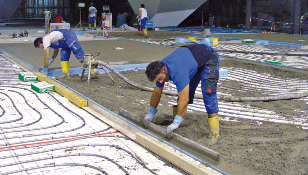 48 Stunden Industrieboden Sanierung mit Rheorapid Schnellzement